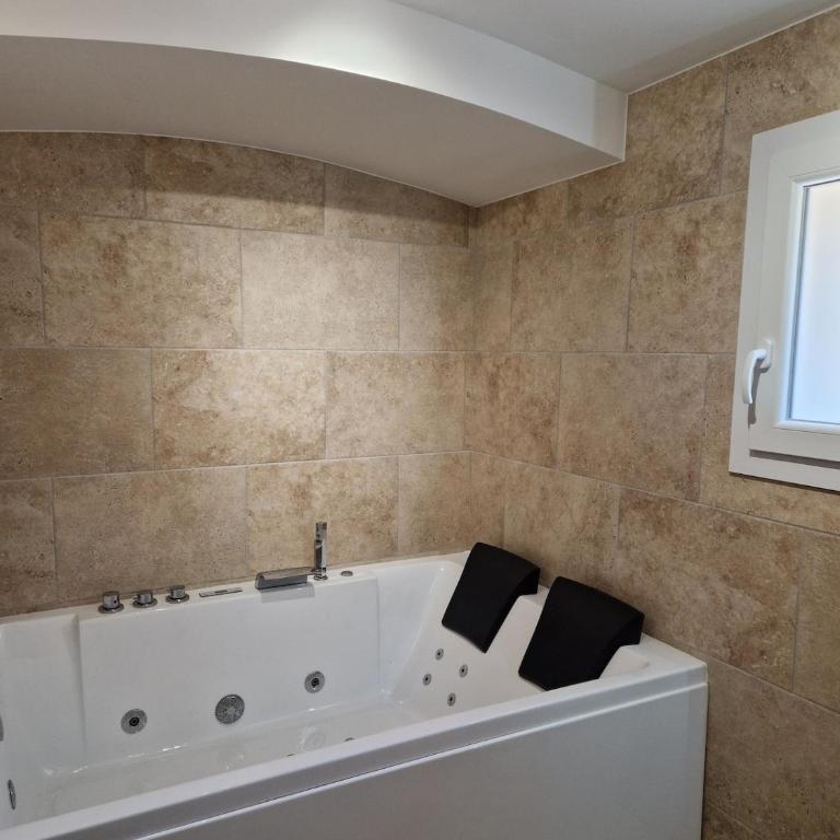 Appartement 6 personnes, grande terrasse vue mer et balnéo - Apartamento de 3 dormitorios - 4