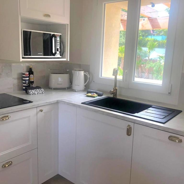 Appartement 6 personnes, grande terrasse vue mer et balnéo - Apartamento de 3 dormitorios - 11