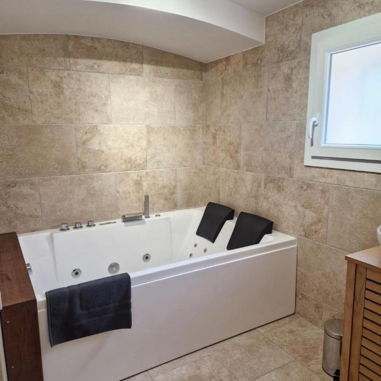 Appartement 6 personnes, grande terrasse vue mer et balnéo - Apartamento de 3 dormitorios - 25
