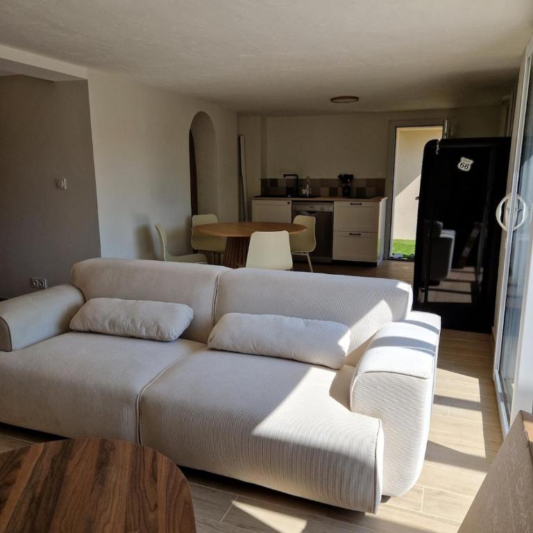 Appartement 4 personnes avec grande terrasse, 1 chambre et 1 coin nuit - Apartamento de 2 dormitorios - 6