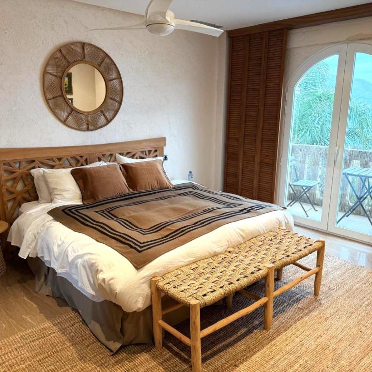 Botanico Boutique Suites - Habitación Doble con balcón y vistas al mar - 1
