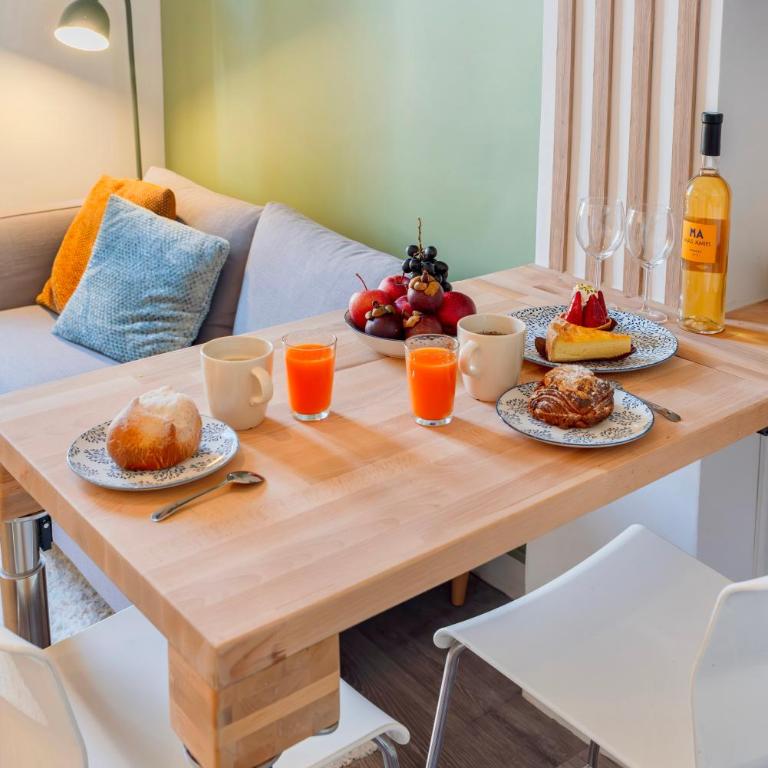 Le Garibaldi 2 - OFFRE SPÉCIALE LANCEMENT - Idéal Couple en Quête d'un Pied à Terre Confort - Animaux Acceptés - 5min à pied du Port - CENTRE VILLE - Commerces - Plage 10min en voiture - WIFI HD - One-Bedroom Superior Apartment - 19