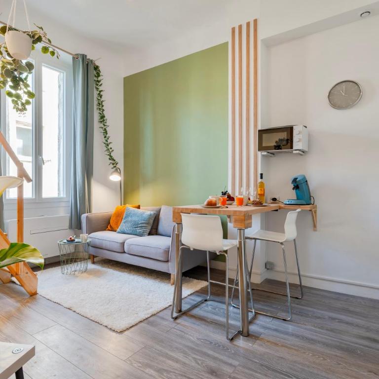 Le Garibaldi 2 - OFFRE SPÉCIALE LANCEMENT - Idéal Couple en Quête d'un Pied à Terre Confort - Animaux Acceptés - 5min à pied du Port - CENTRE VILLE - Commerces - Plage 10min en voiture - WIFI HD - One-Bedroom Superior Apartment - 2
