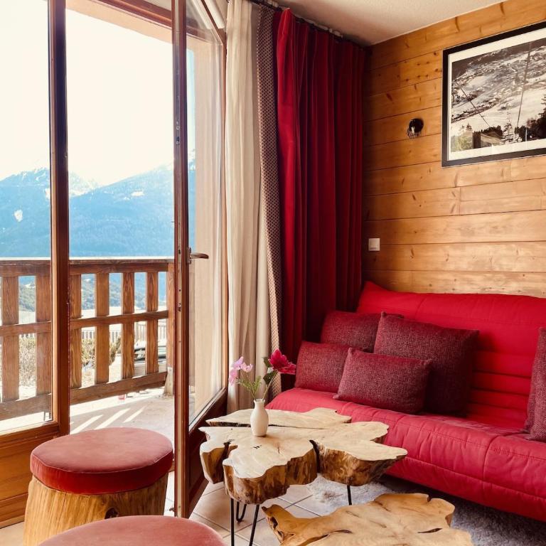 Appt Snowfront Aussois 6 People Le Marmotton - Two-Bedroom Apartment with Mountain View - 6