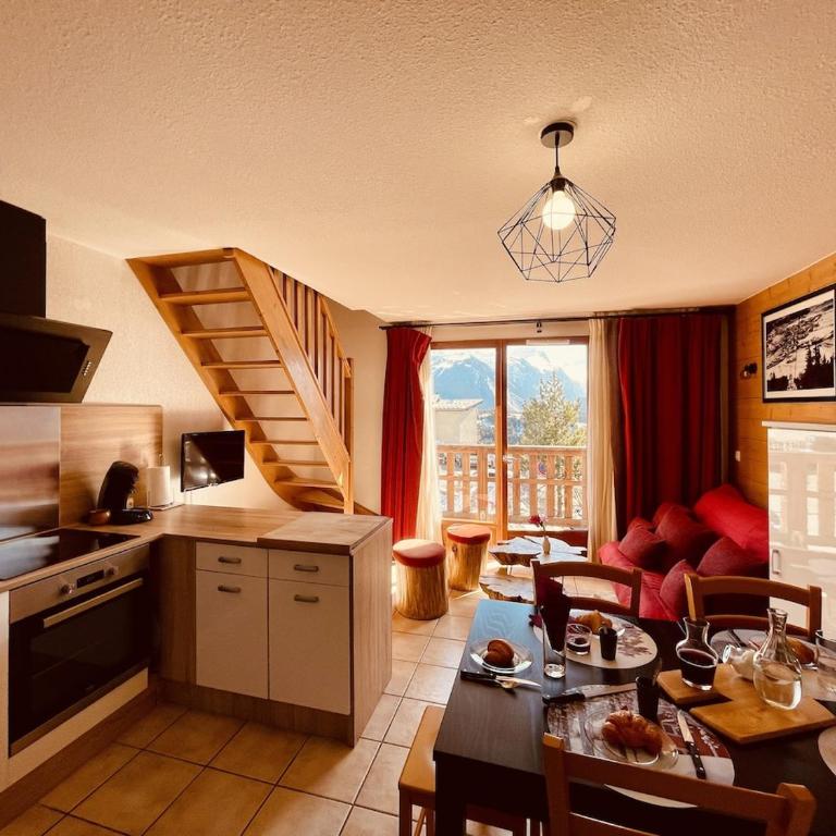 Appt Snowfront Aussois 6 People Le Marmotton - Two-Bedroom Apartment with Mountain View - 21