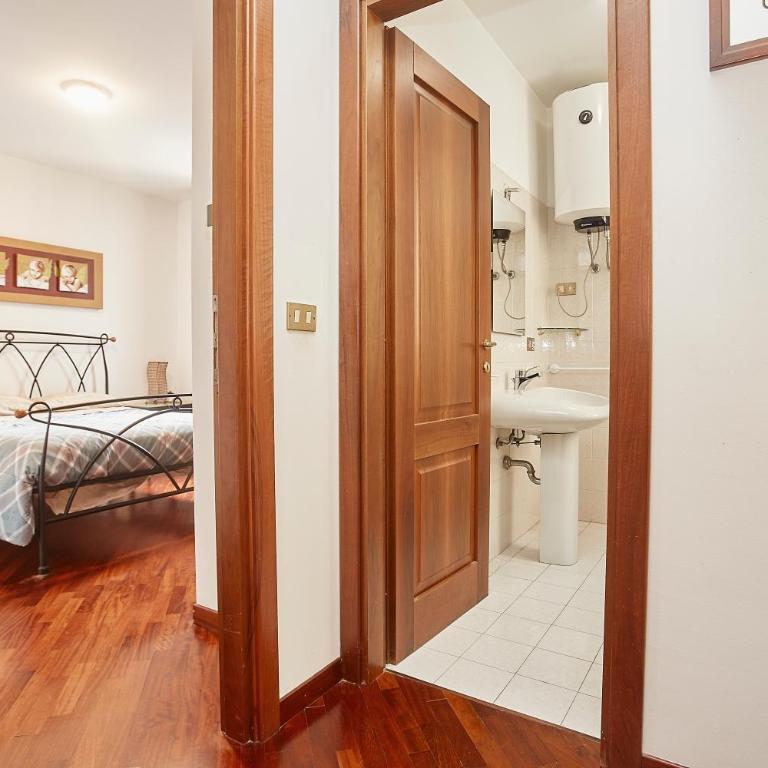 A due passi dal Teatro Massimo - Casa con 3 Camere da Letto - 4