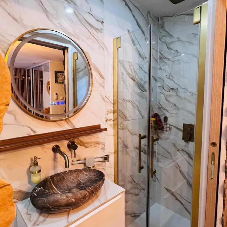CASA LOVE Suite Cannes avec baignoire, piscine - Apartamento de 1 dormitorio - 16