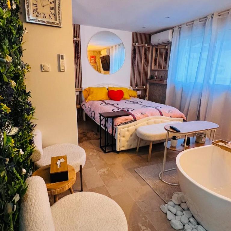 CASA LOVE Suite Cannes avec baignoire, piscine - Apartamento de 1 dormitorio - 39
