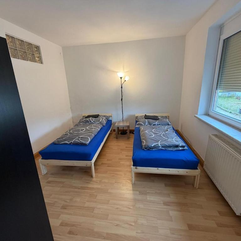 Monteurwohnung - Gemütliche Stadtwohnung im Grünen - Apartamento de 2 dormitorios - 6