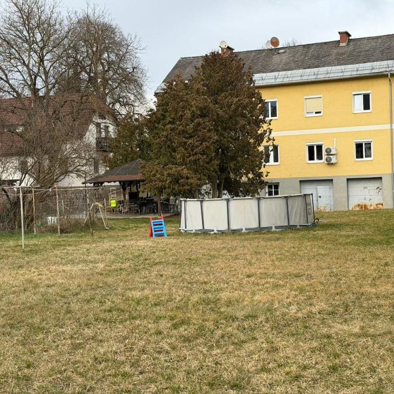 Monteurwohnung - Gemütliche Stadtwohnung im Grünen - Apartamento de 2 dormitorios - 9