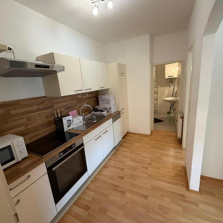 Monteurwohnung - Gemütliche Stadtwohnung im Grünen - Apartamento de 2 dormitorios - 18