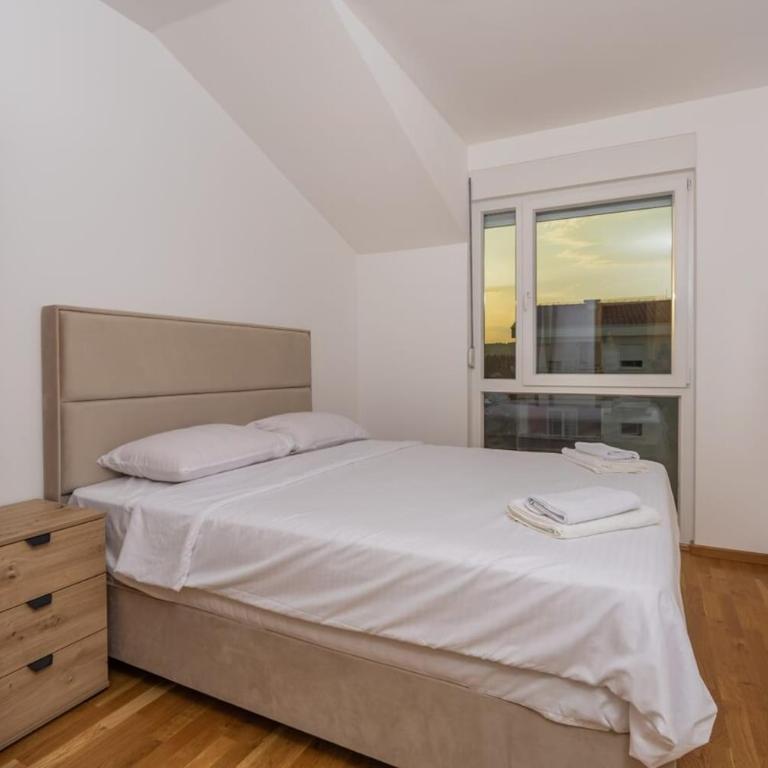 Lana - Apartman sa 2 Spavaće Sobe - 14