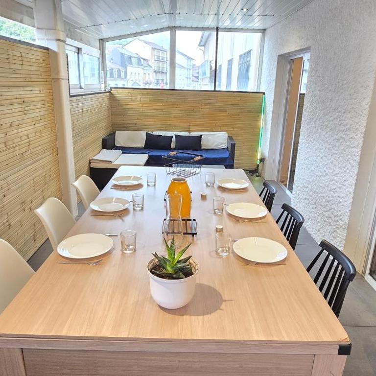 TheSecret 8 couchages, Sanctuaires et gare 5mn Climatisé , salle de sport terasse - Appartement 2 Chambres - 24