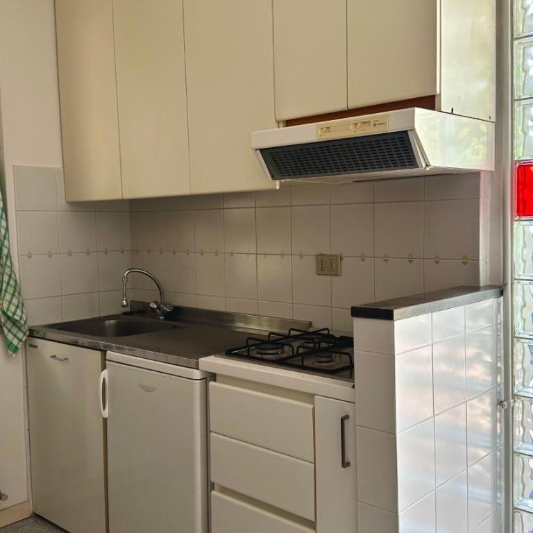 M341 - Marcelli, Trilocale con giardino a due passi dal mare - Two-Bedroom Apartment - 10