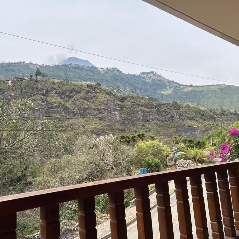 The Lookout Hideaway - Double or Twin Room with Mountain View - 6