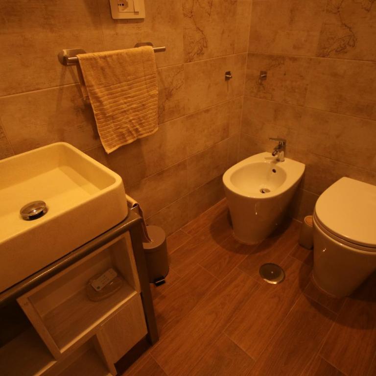Residenza Savelli - Double Room with Private Bathroom - 6
