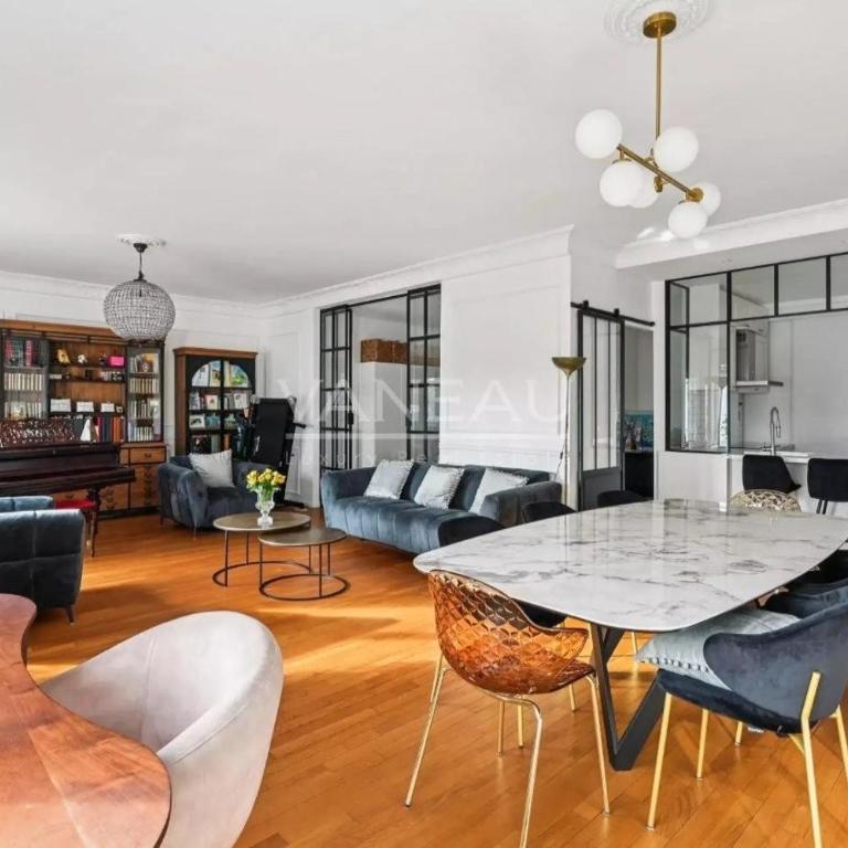 Deluxe 155m2 3BR-8PAX Seine view, Pont Mirabeau - Pleyel grand piano - Appartement 3 Chambres avec Vue sur l'Eau - 11