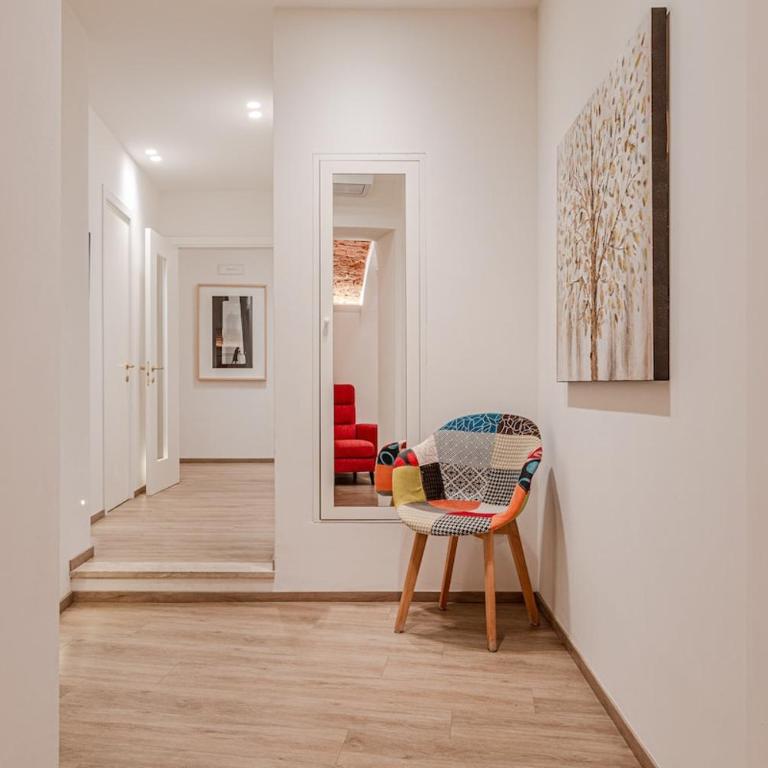 Affitti Brevi Siena - Spazioso appartamento di lusso, con 4 camere e 4 bagni in centro - One-Bedroom Apartment - 32