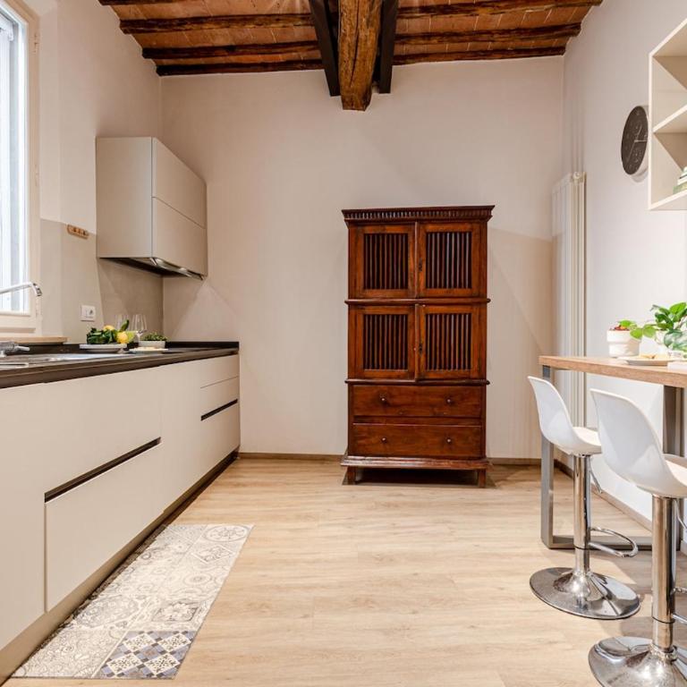 Affitti Brevi Siena - Spazioso appartamento di lusso, con 4 camere e 4 bagni in centro - One-Bedroom Apartment - 51