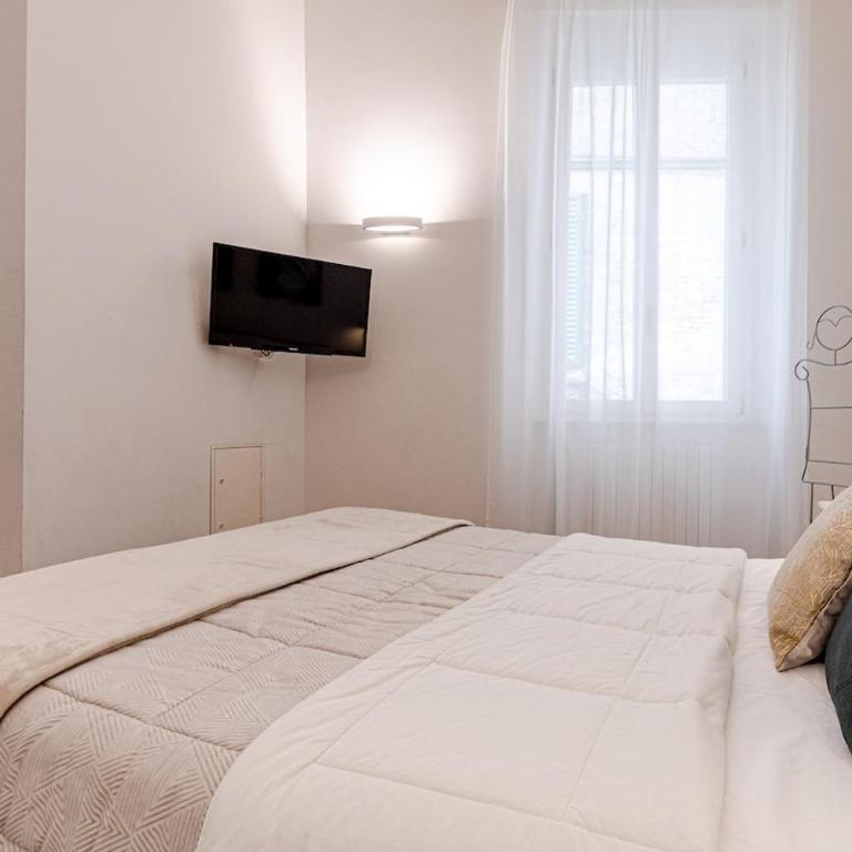 Affitti Brevi Siena - Spazioso appartamento di lusso, con 4 camere e 4 bagni in centro - One-Bedroom Apartment - 70