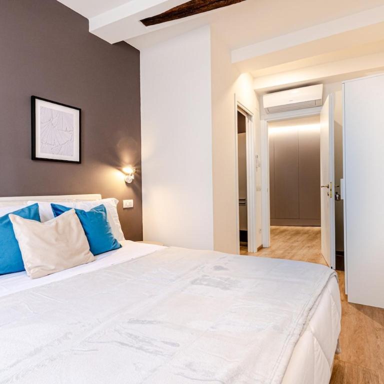 Affitti Brevi Siena - Spazioso appartamento di lusso, con 4 camere e 4 bagni in centro - One-Bedroom Apartment - 75