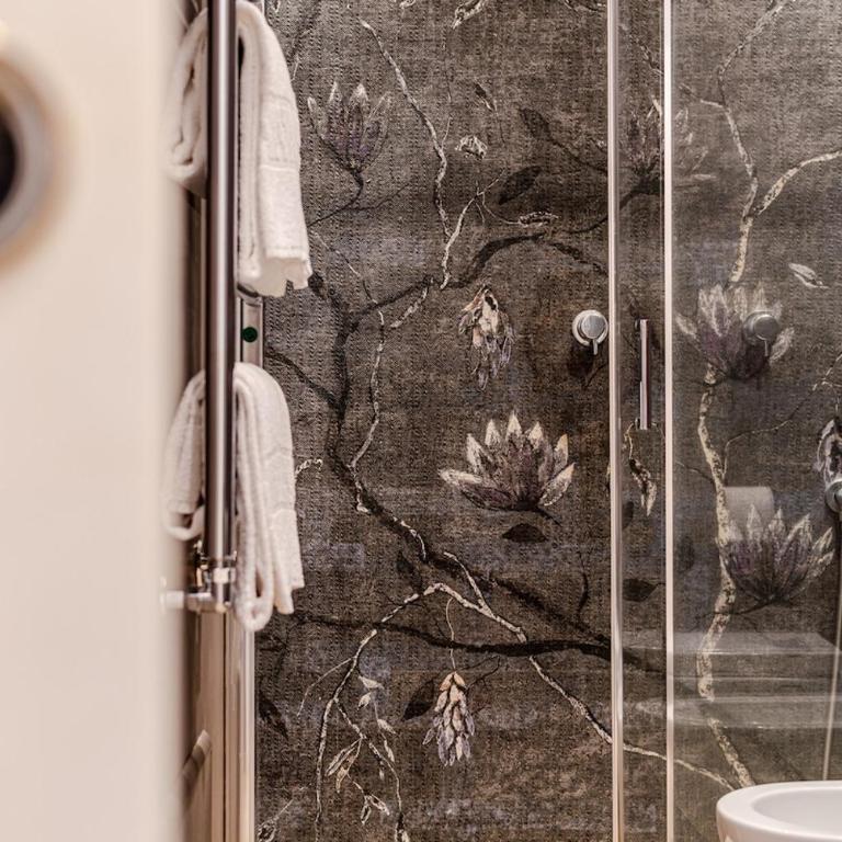 Affitti Brevi Siena - Spazioso appartamento di lusso, con 4 camere e 4 bagni in centro - One-Bedroom Apartment - 86