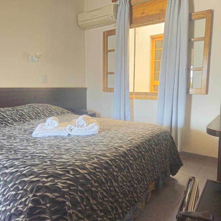 Hotel Avenida - Double Room with Private Bathroom - 1