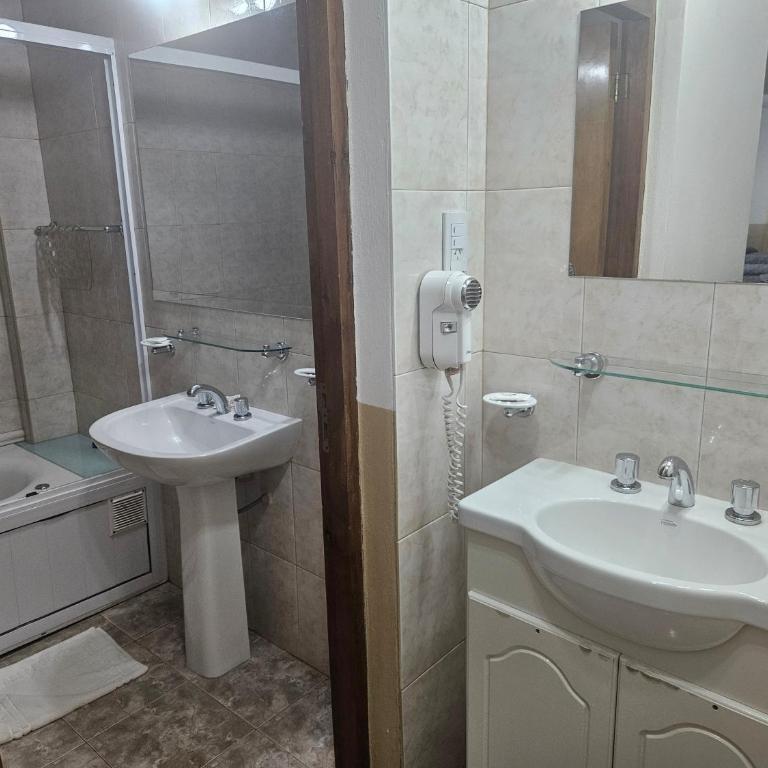 Hotel Avenida - Superior Quadruple Room - 4