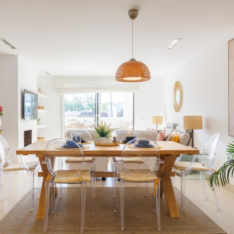 MARBELLA BANUS SUITES - Villa Marina Banús Beach Apartment - Apartment with Pool View - 3