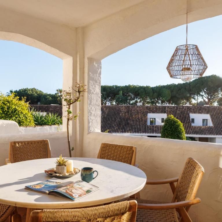 MARBELLA BANUS SUITES - Villa Marina Banús Beach Apartment - Apartment with Pool View - 10