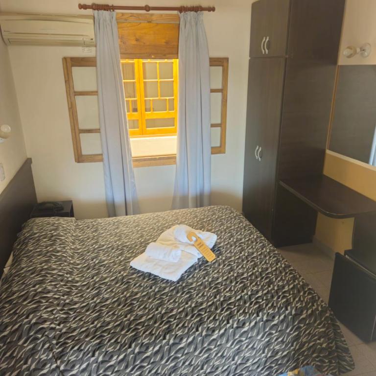 Hotel Avenida - Double Room with Private Bathroom - 9