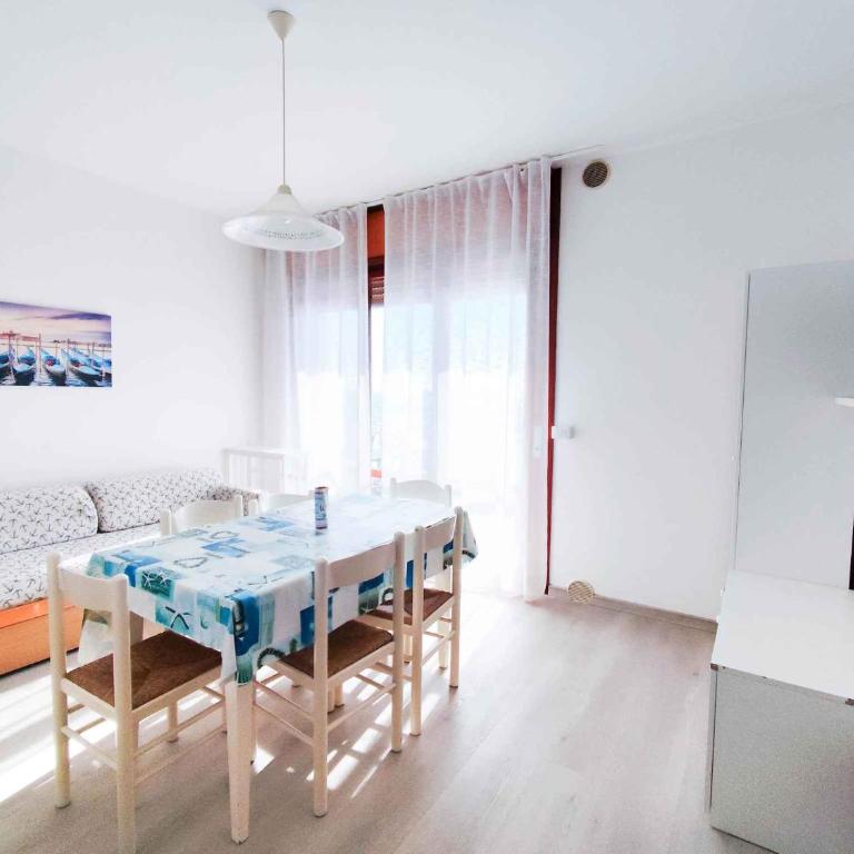 Studio with A - C in Jesolo 44132 - Apartment - 2