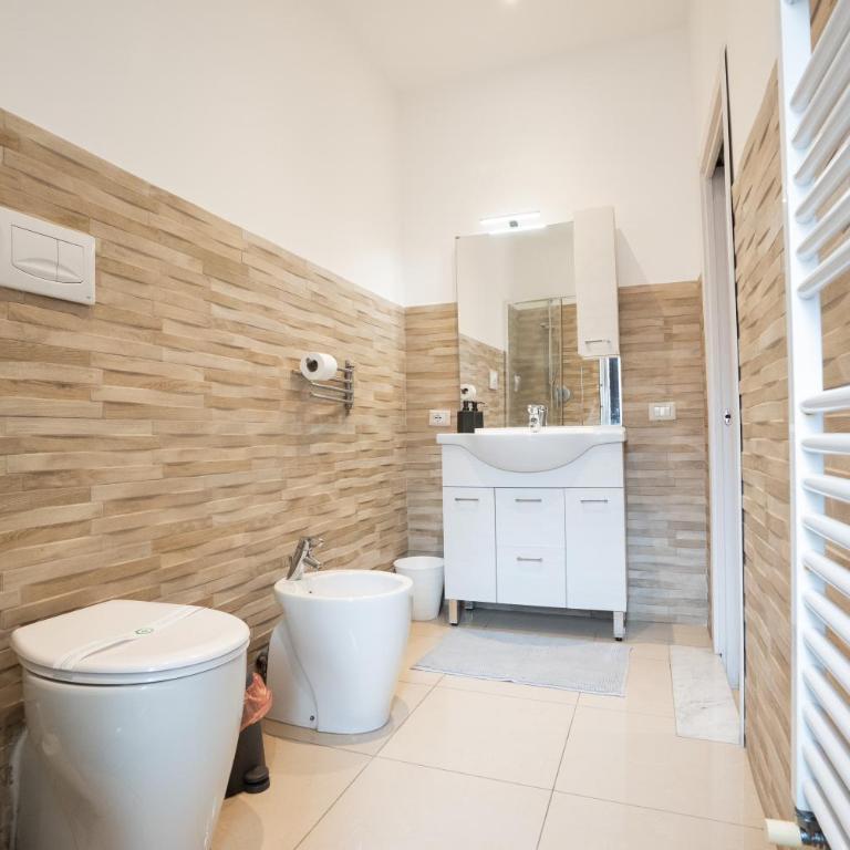 Casa Alcalà Deluxe - Superior Three-Bedroom Apartment - 36