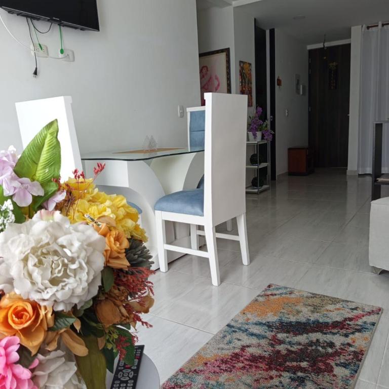 Descansa en el Mejor Club Residencial de Cartago - Apartamento de 2 dormitorios con vistas a la piscina - 3