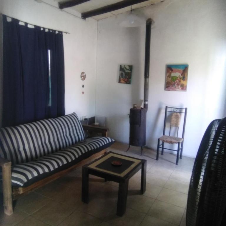 Mendoza Junín aceptamos tarjetas - Casa con 1 dormitorio - 1