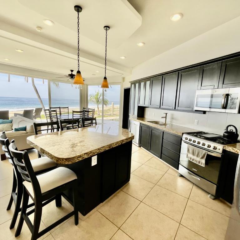 Vivo Resorts Ocean Front Apartments - Apartamento Deluxe de 4 dormitorios - 2