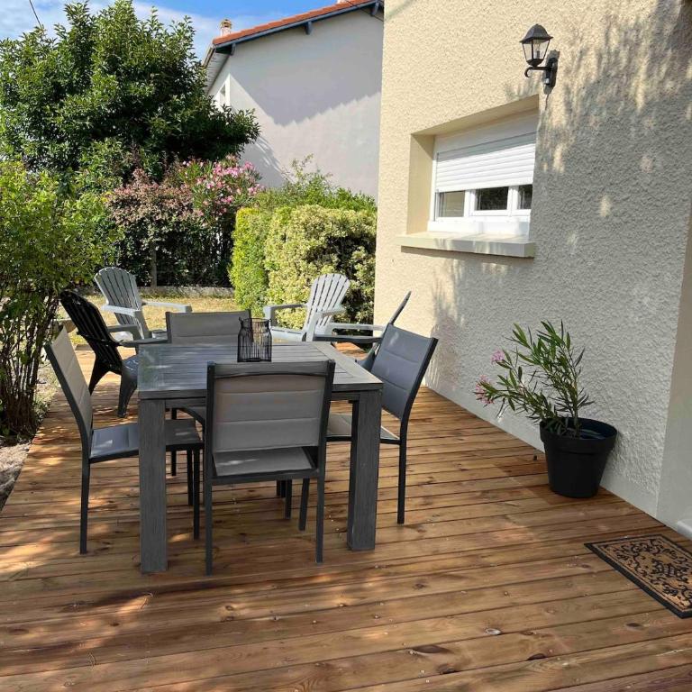 VILLA MONTAIGNE - 3 CHAMBRES - Proche Marché - Casa con 1 dormitorio - 1