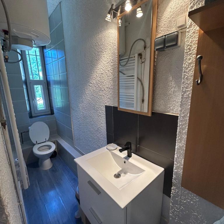 Charmant studio pour 2 personnes au Lac d'Aiguebelette - Appartement 1 Chambre - 5