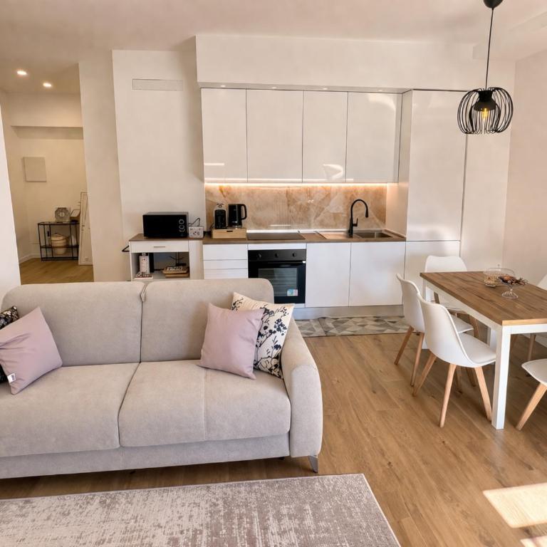 Lake Como Terraces - Lake view - Appartamento con 2 Camere da Letto - 2