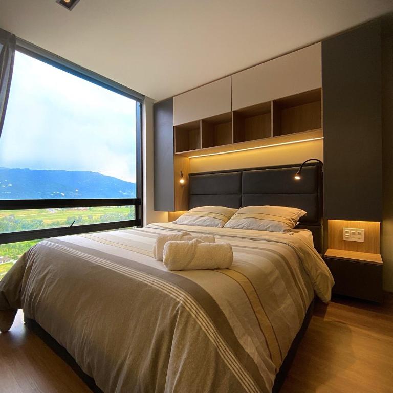 GV Aparta Suites - Centro Chía - Estudio con vistas a las montañas - 1