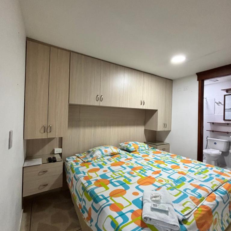 Hostal El Recreo - Habitación Deluxe con cama extragrande - 2