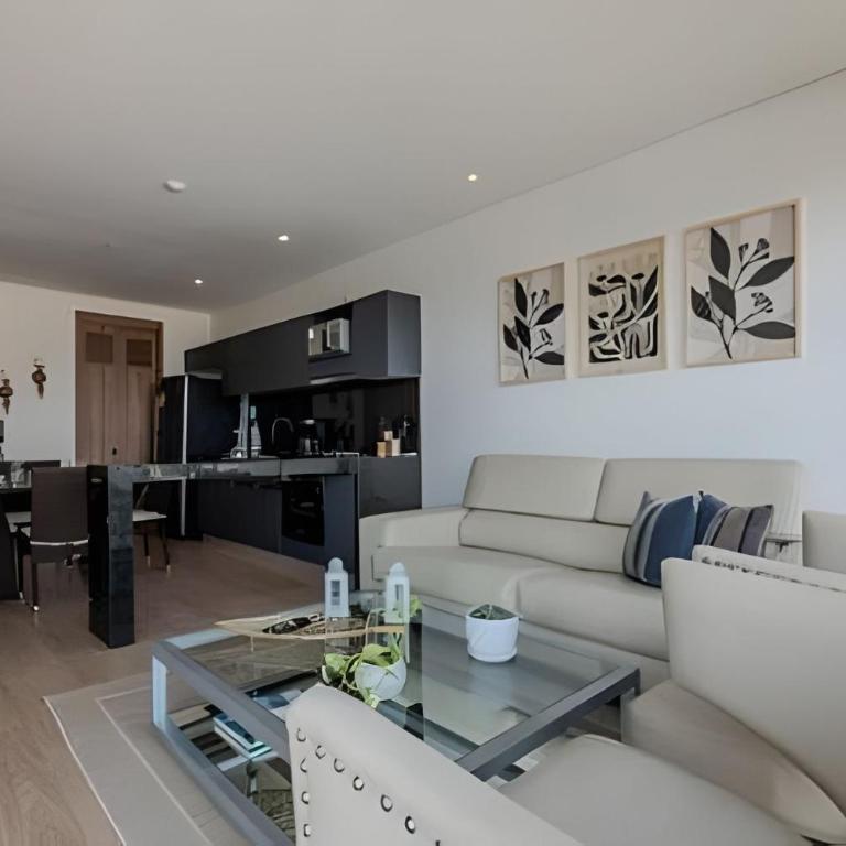 Elite Apartment / Near the Historic Center - Two-Bedroom Apartment with Water View - 1