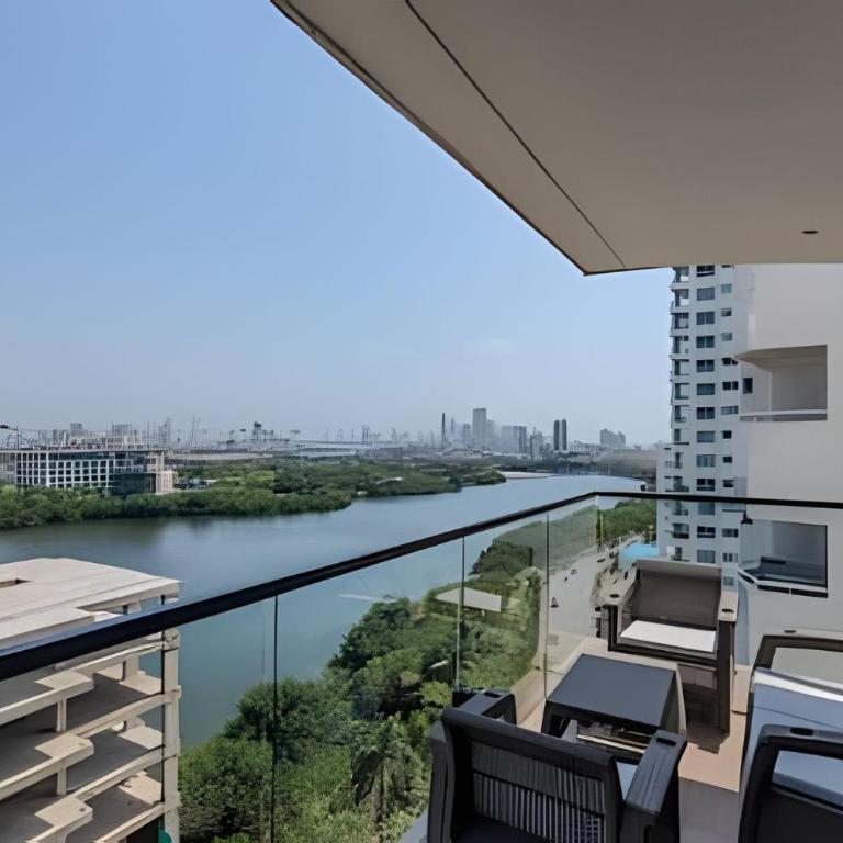 Elite Apartment / Near the Historic Center - Two-Bedroom Apartment with Water View - 19