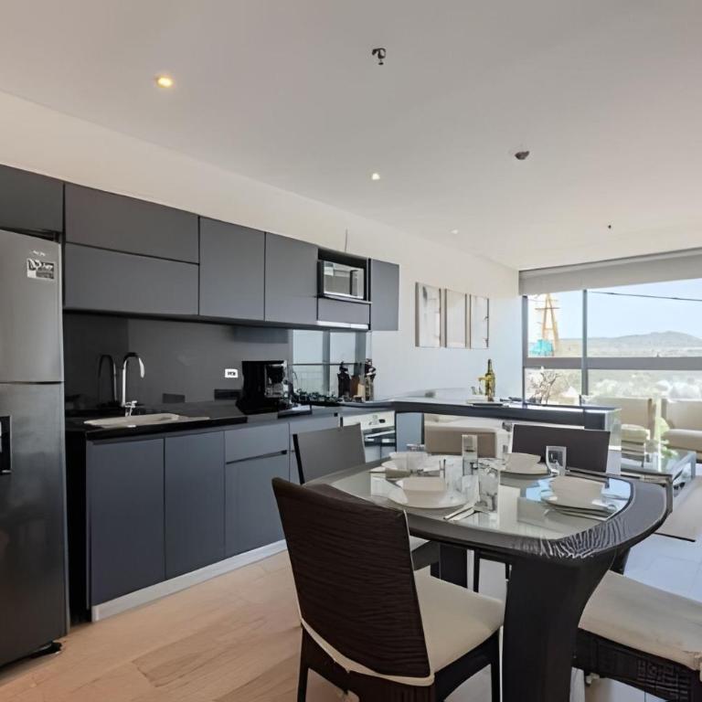 Elite Apartment / Near the Historic Center - Two-Bedroom Apartment with Water View - 24