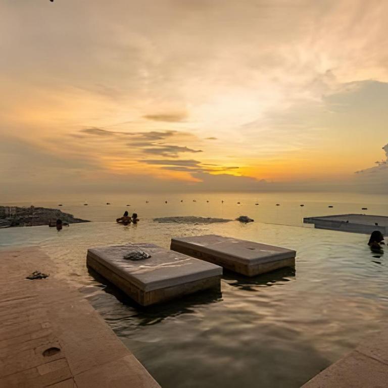 Elite Apartment / Near the Historic Center - Two-Bedroom Apartment with Water View - 51