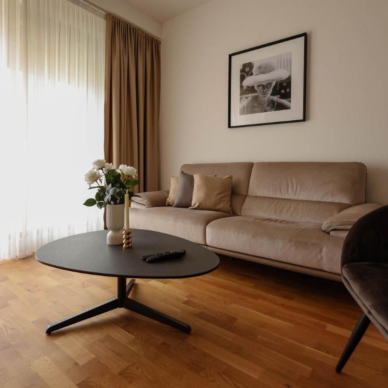 Adria Gold - Bayview - Luxury - One-Bedroom Apartment - 1