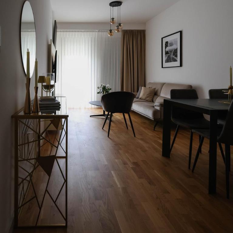 Adria Gold - Bayview - Luxury - One-Bedroom Apartment - 8