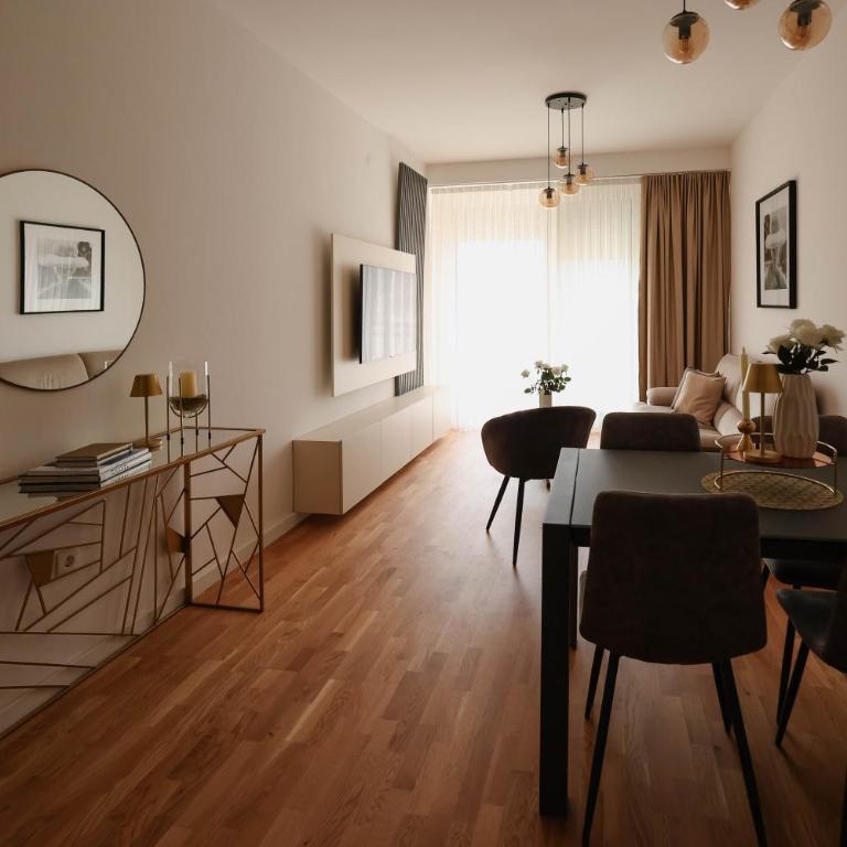 Adria Gold - Bayview - Luxury - One-Bedroom Apartment - 17