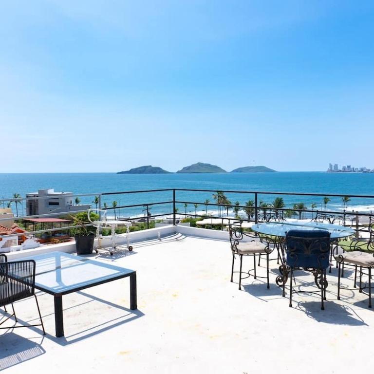 Private Pool Apartment by the Malecón - Apartment - 34
