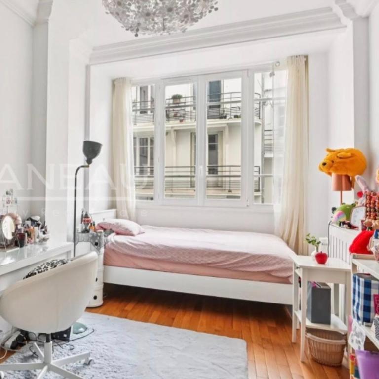 Deluxe 155m2 3BR-8PAX Seine view, Pont Mirabeau - Pleyel grand piano - Appartement 3 Chambres avec Vue sur l'Eau - 6